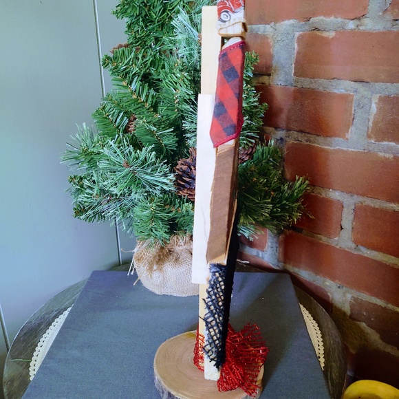 Hand Crafted Repurposed Wood Rustic Wooden Christmas Tree, Farmhouse Decor 16" - Picture 7 of 9